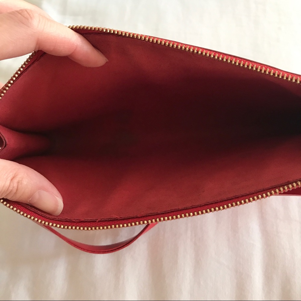 💯% Authentic Louis Vuitton Epi Leather Pochette - Picture 5 of 6